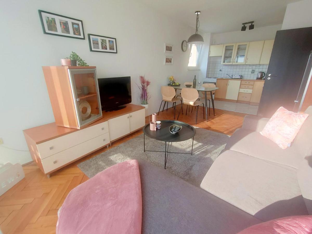 Adria Holliday Rijeka Apartman Kültér fotó